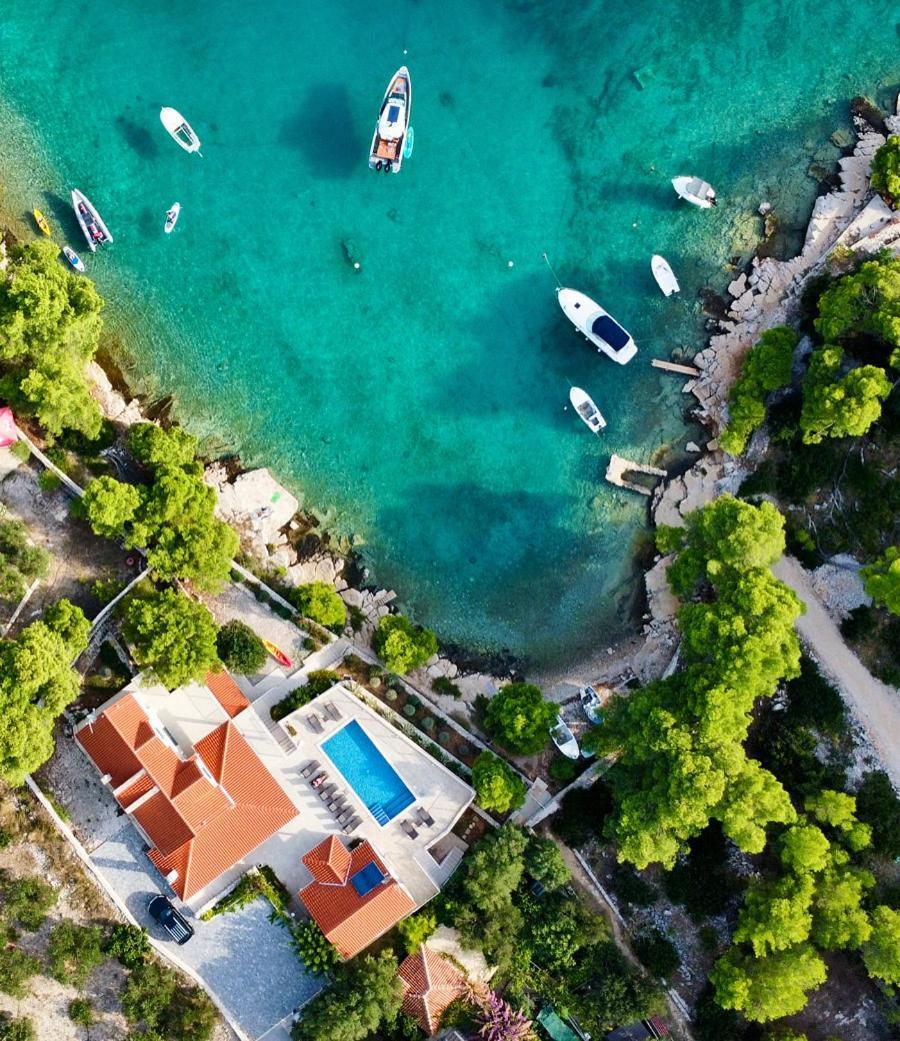 Luxury Villa Kate - In Lucice Bay With Turquoise Sea, Amazing Seaviews, And Heated Pool Milna  Εξωτερικό φωτογραφία